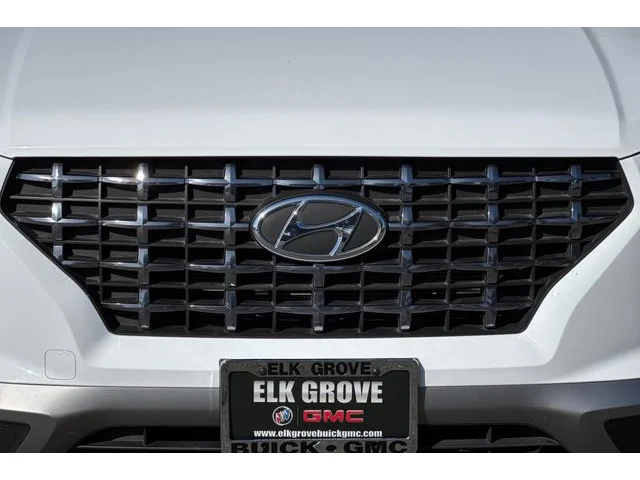 SEMINUEVOS HYUNDAI Venue at ELK GROVE in Elk Grove Buick GMC