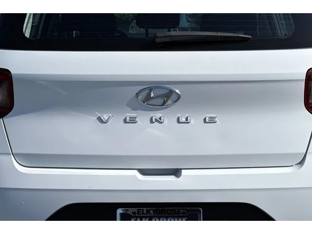 SEMINUEVOS HYUNDAI Venue at ELK GROVE in Elk Grove Buick GMC