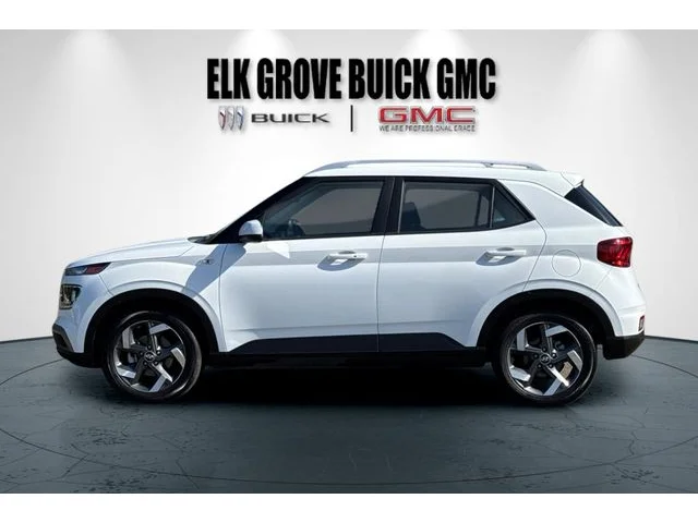 SEMINUEVOS HYUNDAI Venue at ELK GROVE in Elk Grove Buick GMC