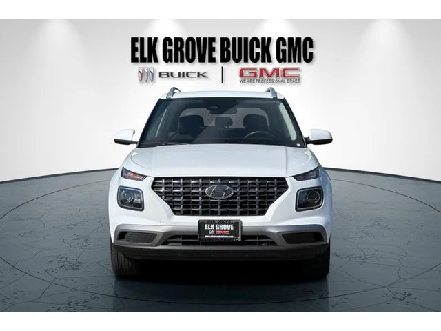 SEMINUEVOS HYUNDAI Venue at ELK GROVE in Elk Grove Buick GMC