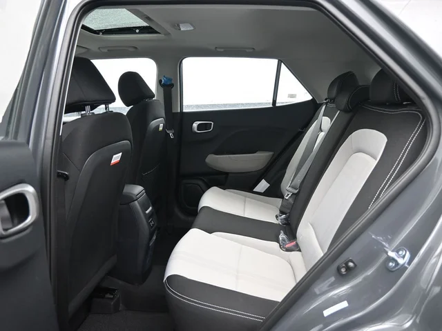 Nuevos HYUNDAI VENUE à Estados chez autogozo