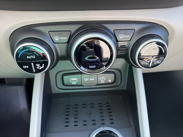 Nuevos HYUNDAI VENUE à Estados chez autogozo
