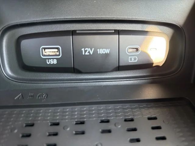 Nuevos HYUNDAI VENUE à Estados chez autogozo
