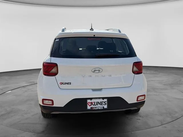 Nuevos HYUNDAI VENUE à Estados chez autogozo