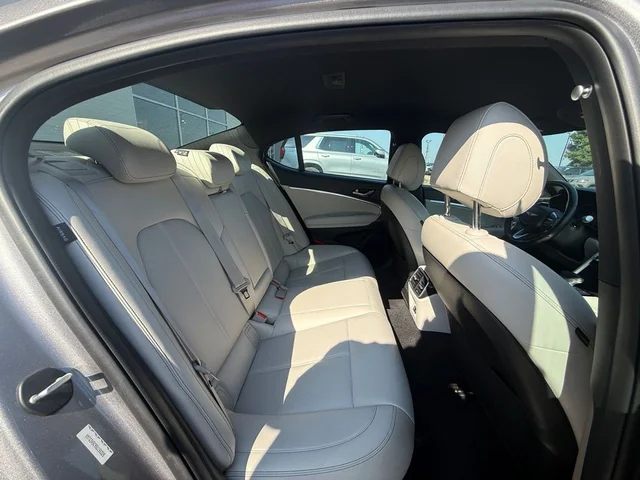SEMINUEVOS GENESIS G70 a Estados en autogozo
