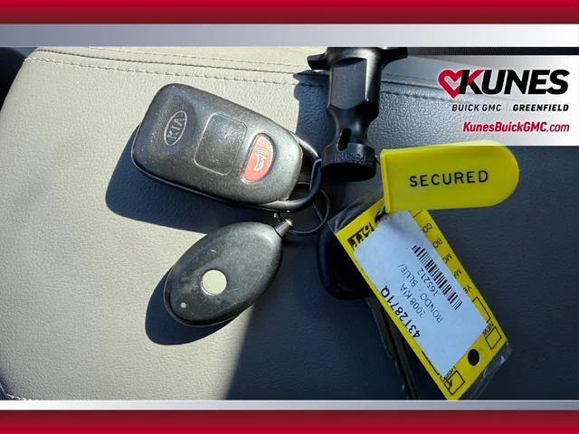 SEMINUEVOS KIA Rondo a Estados en autogozo