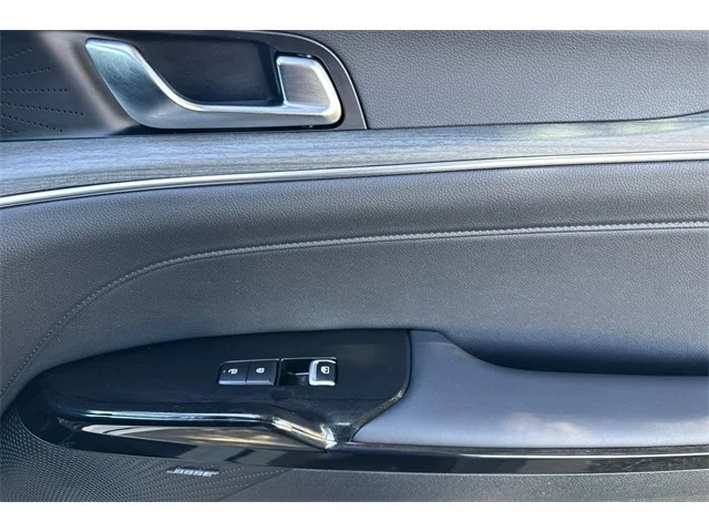 SEMINUEVOS KIA K5 at ELK GROVE in Elk Grove Buick GMC
