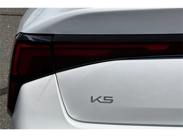 SEMINUEVOS KIA K5 at ELK GROVE in Elk Grove Buick GMC