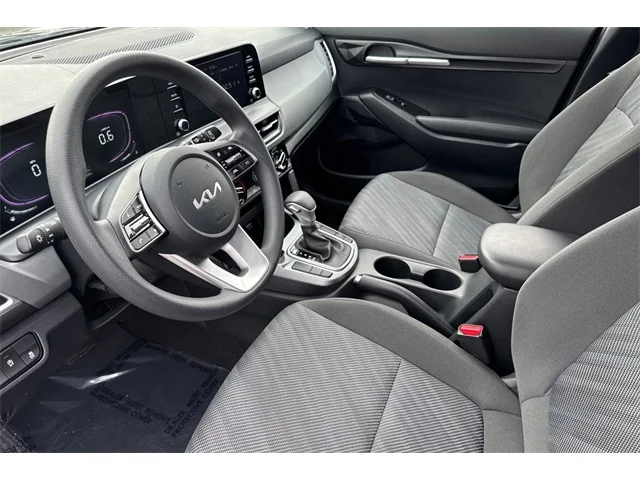 SEMINUEVOS KIA Seltos at ELK GROVE in Elk Grove Buick GMC