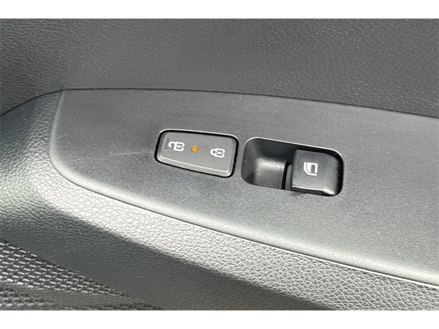 SEMINUEVOS KIA Seltos at ELK GROVE in Elk Grove Buick GMC