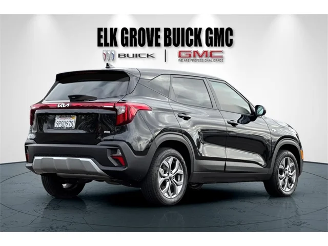SEMINUEVOS KIA Seltos at ELK GROVE in Elk Grove Buick GMC