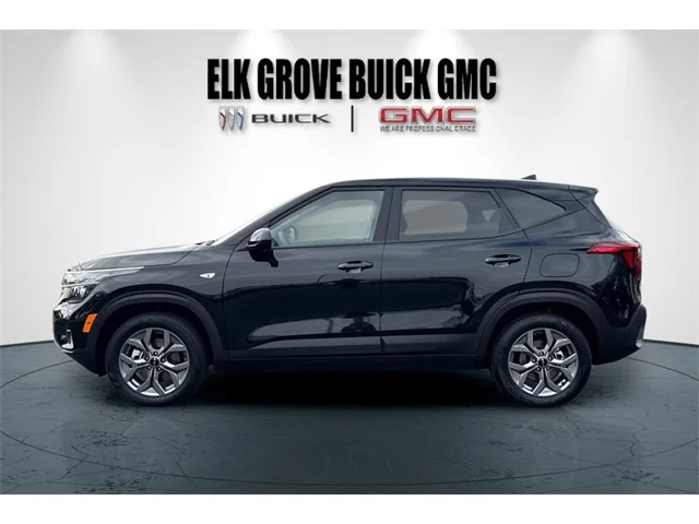 SEMINUEVOS KIA Seltos at ELK GROVE in Elk Grove Buick GMC