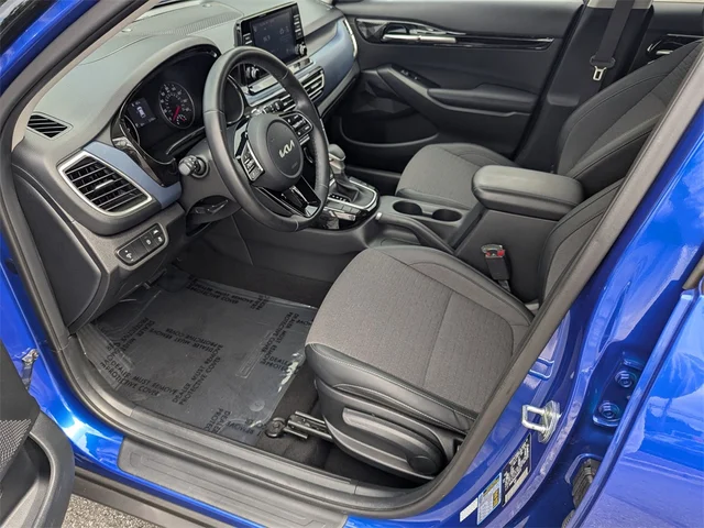 SEMINUEVOS KIA Seltos at Kennesaw, in Town Center Nissan