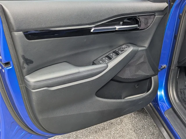 SEMINUEVOS KIA Seltos at Kennesaw, in Town Center Nissan