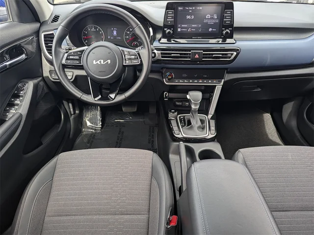 SEMINUEVOS KIA Seltos at Kennesaw, in Town Center Nissan