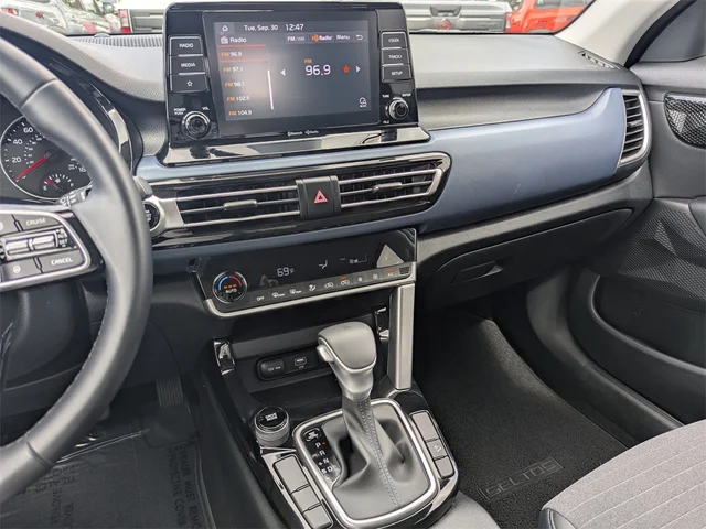 SEMINUEVOS KIA Seltos at Kennesaw, in Town Center Nissan