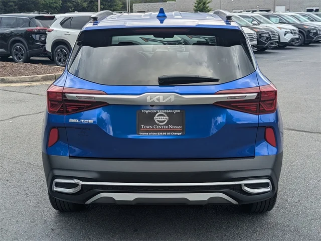 SEMINUEVOS KIA Seltos at Kennesaw, in Town Center Nissan