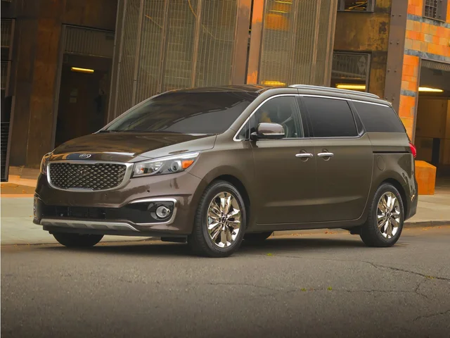 SEMINUEVOS KIA Sedona a Estados en autogozo