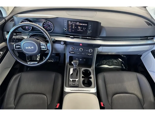 SEMINUEVOS KIA Carnival at ELK GROVE in Elk Grove Buick GMC