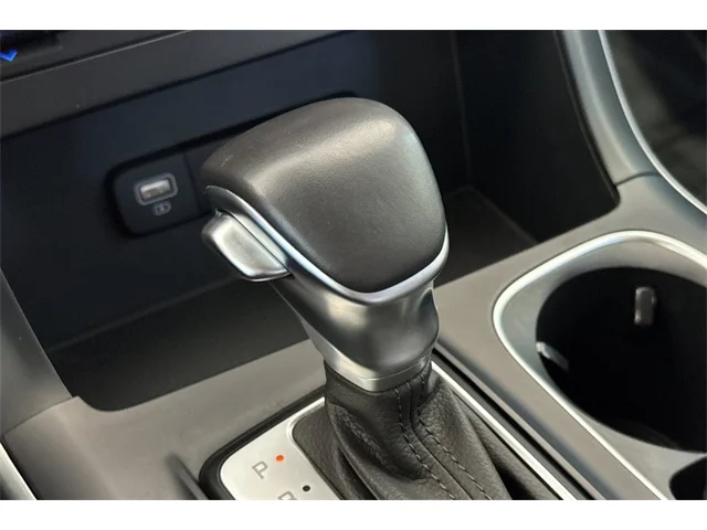 SEMINUEVOS KIA Carnival at ELK GROVE in Elk Grove Buick GMC