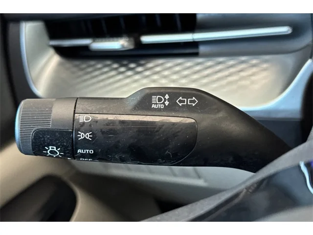 SEMINUEVOS KIA Carnival at ELK GROVE in Elk Grove Buick GMC