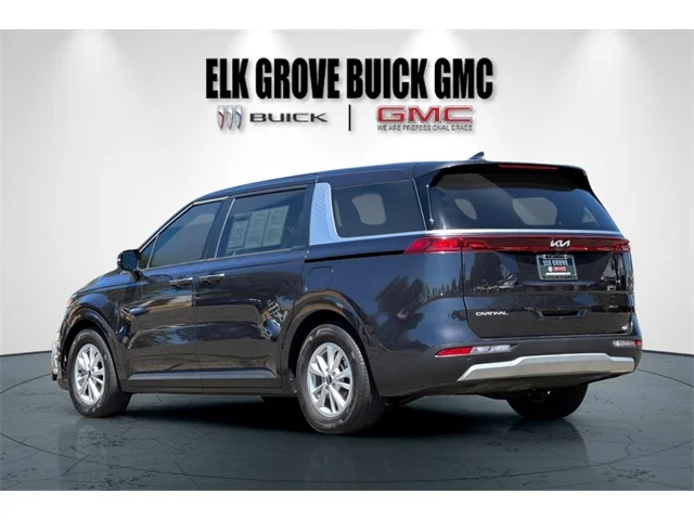 SEMINUEVOS KIA Carnival at ELK GROVE in Elk Grove Buick GMC