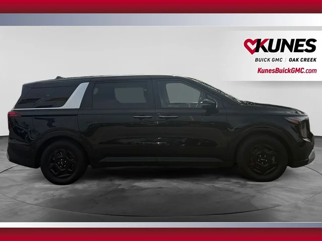 SEMINUEVOS KIA Carnival a Estados en autogozo