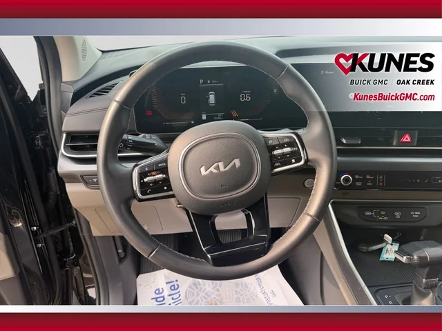 SEMINUEVOS KIA Carnival a Estados en autogozo