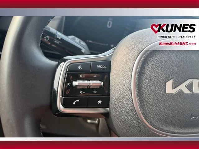 SEMINUEVOS KIA Carnival a Estados en autogozo