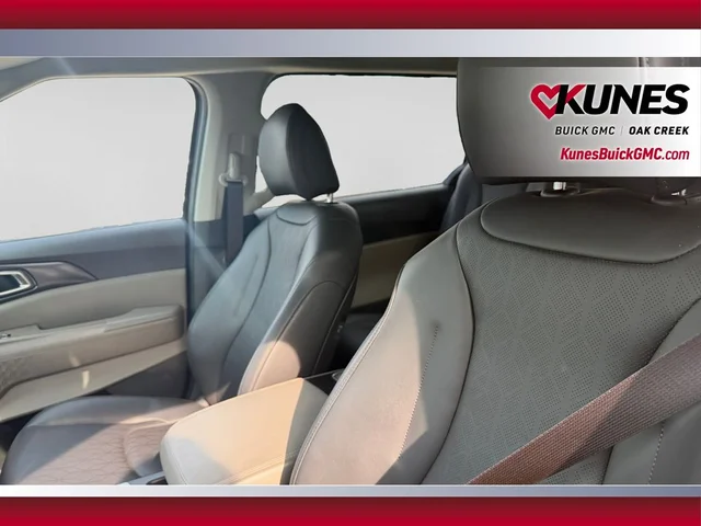 SEMINUEVOS KIA Carnival a Estados en autogozo