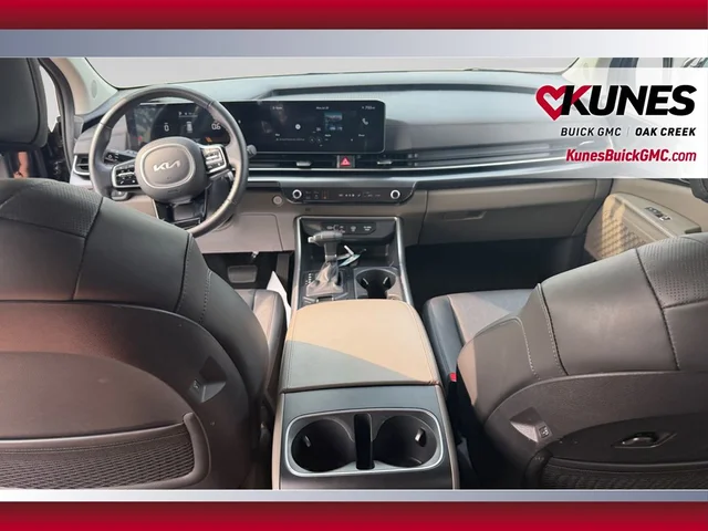 SEMINUEVOS KIA Carnival a Estados en autogozo