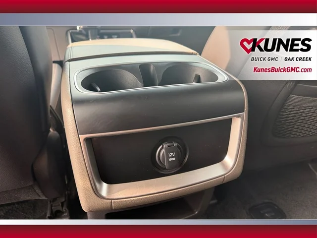 SEMINUEVOS KIA Carnival a Estados en autogozo