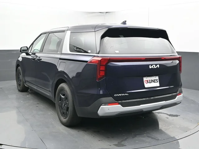 SEMINUEVOS KIA Carnival a Estados en autogozo