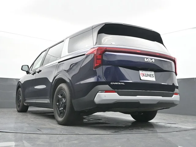SEMINUEVOS KIA Carnival a Estados en autogozo