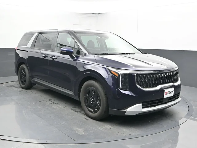SEMINUEVOS KIA Carnival a Estados en autogozo
