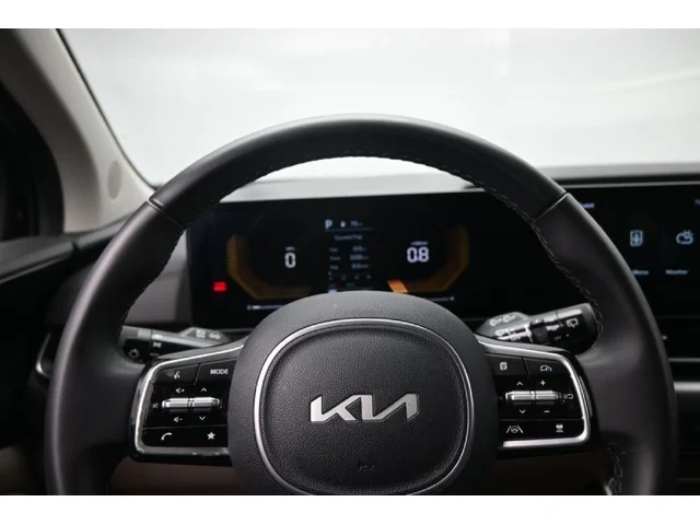 SEMINUEVOS KIA Carnival a Estados en autogozo
