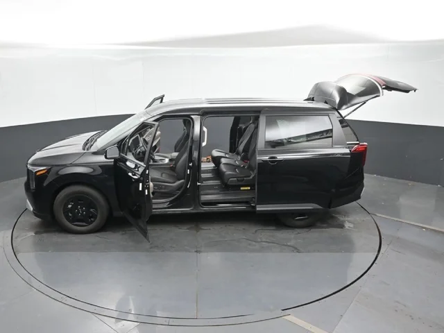 SEMINUEVOS KIA Carnival a Estados en autogozo