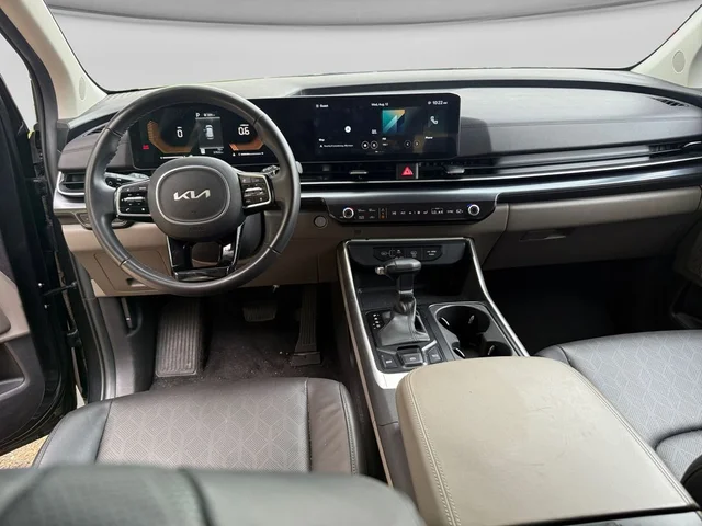 SEMINUEVOS KIA Carnival a Estados en autogozo