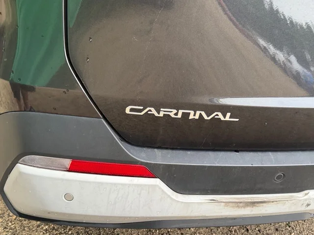 SEMINUEVOS KIA Carnival a Estados en autogozo