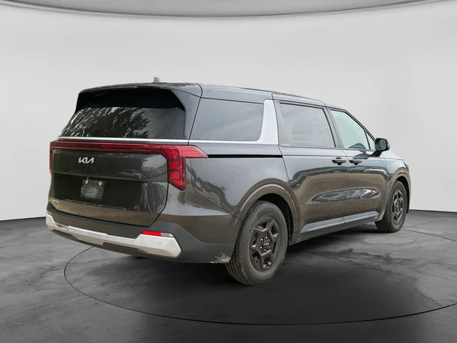 SEMINUEVOS KIA Carnival a Estados en autogozo