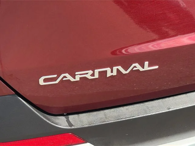 SEMINUEVOS KIA Carnival a Estados en autogozo