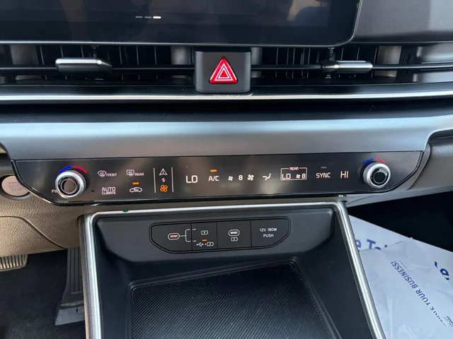 SEMINUEVOS KIA Carnival a Estados en autogozo