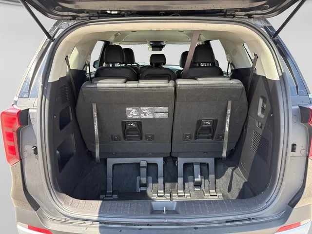 SEMINUEVOS KIA Carnival a Estados en autogozo