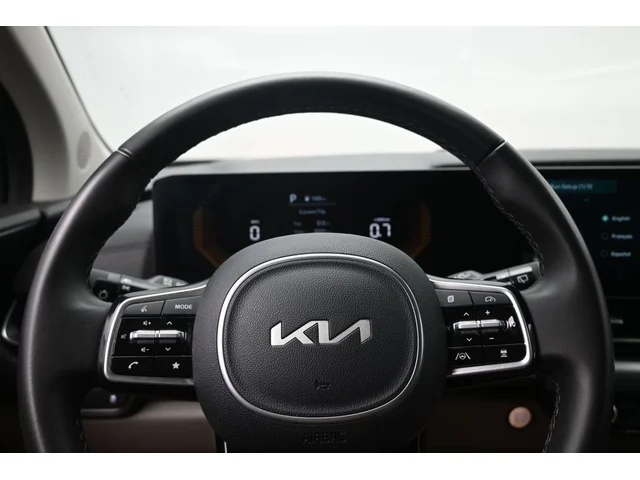 SEMINUEVOS KIA Carnival a Estados en autogozo