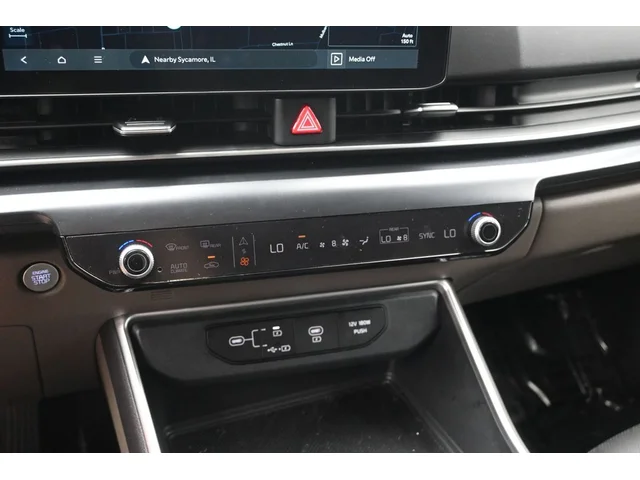 SEMINUEVOS KIA Carnival a Estados en autogozo