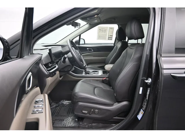 SEMINUEVOS KIA Carnival a Estados en autogozo