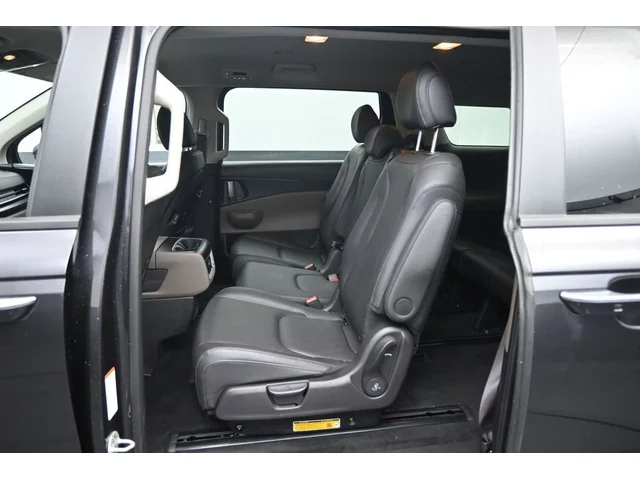 SEMINUEVOS KIA Carnival a Estados en autogozo