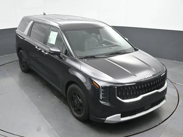 SEMINUEVOS KIA Carnival a Estados en autogozo