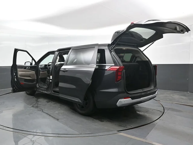 SEMINUEVOS KIA Carnival a Estados en autogozo