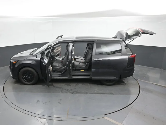 SEMINUEVOS KIA Carnival a Estados en autogozo
